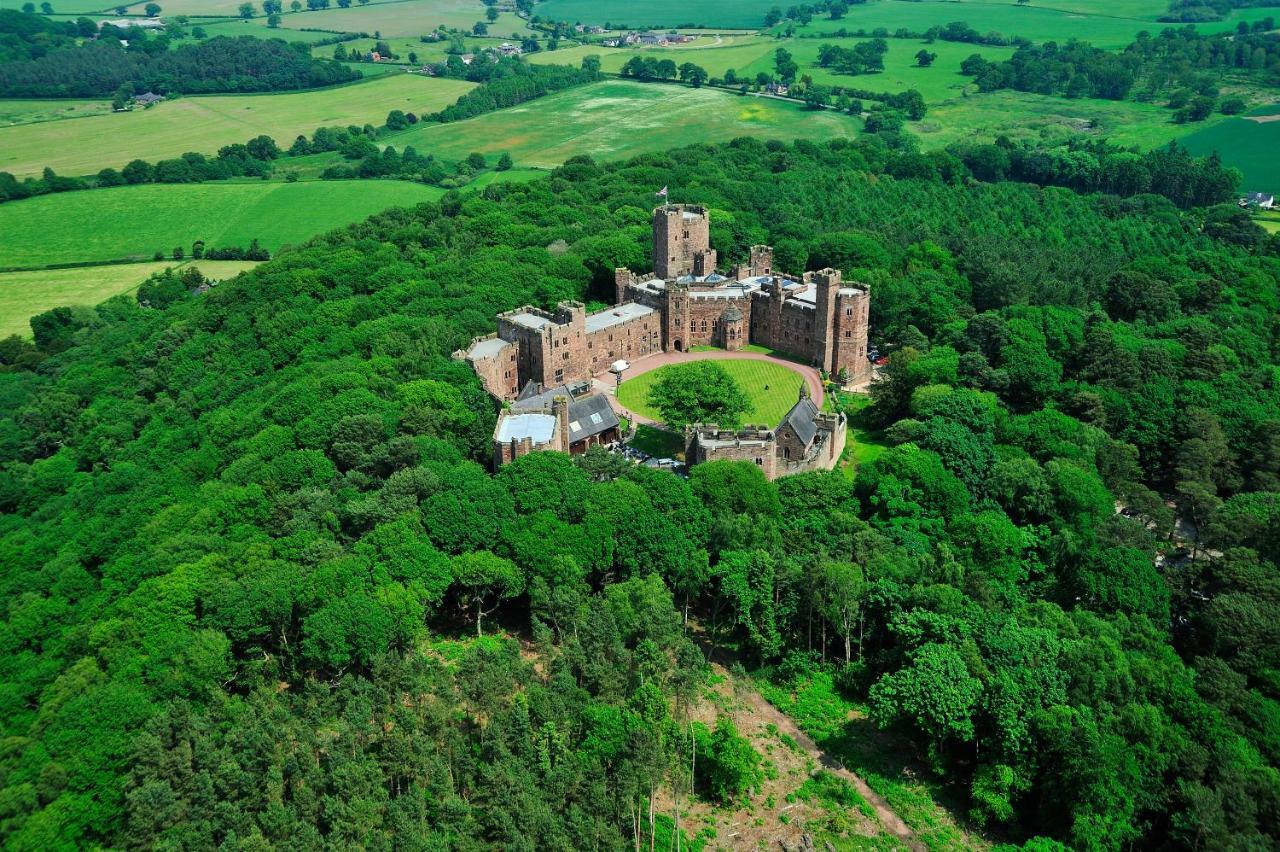 Peckforton Castle Tarporley Kültér fotó
